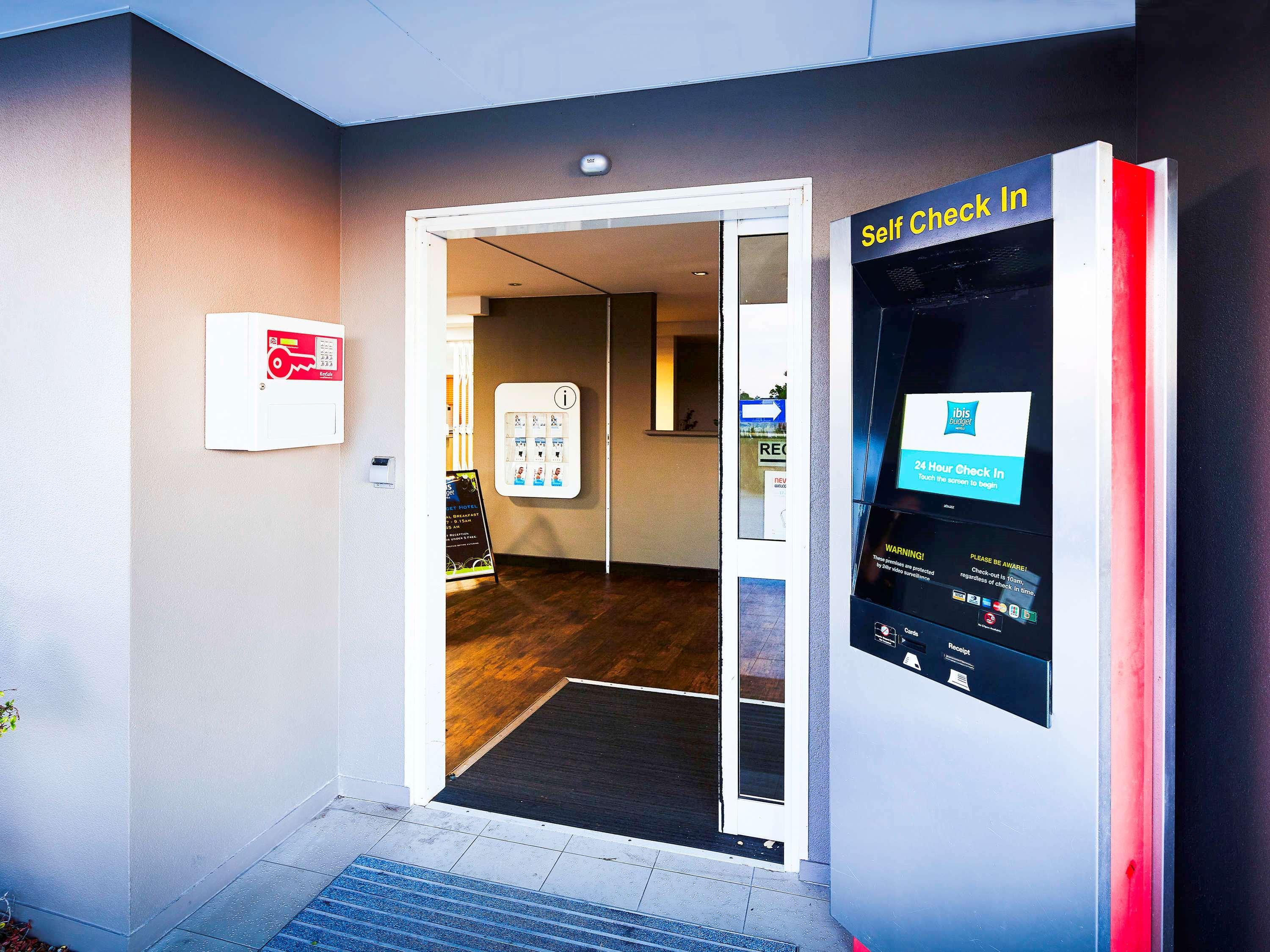 Ibis Budget Perth Airport Exterior foto