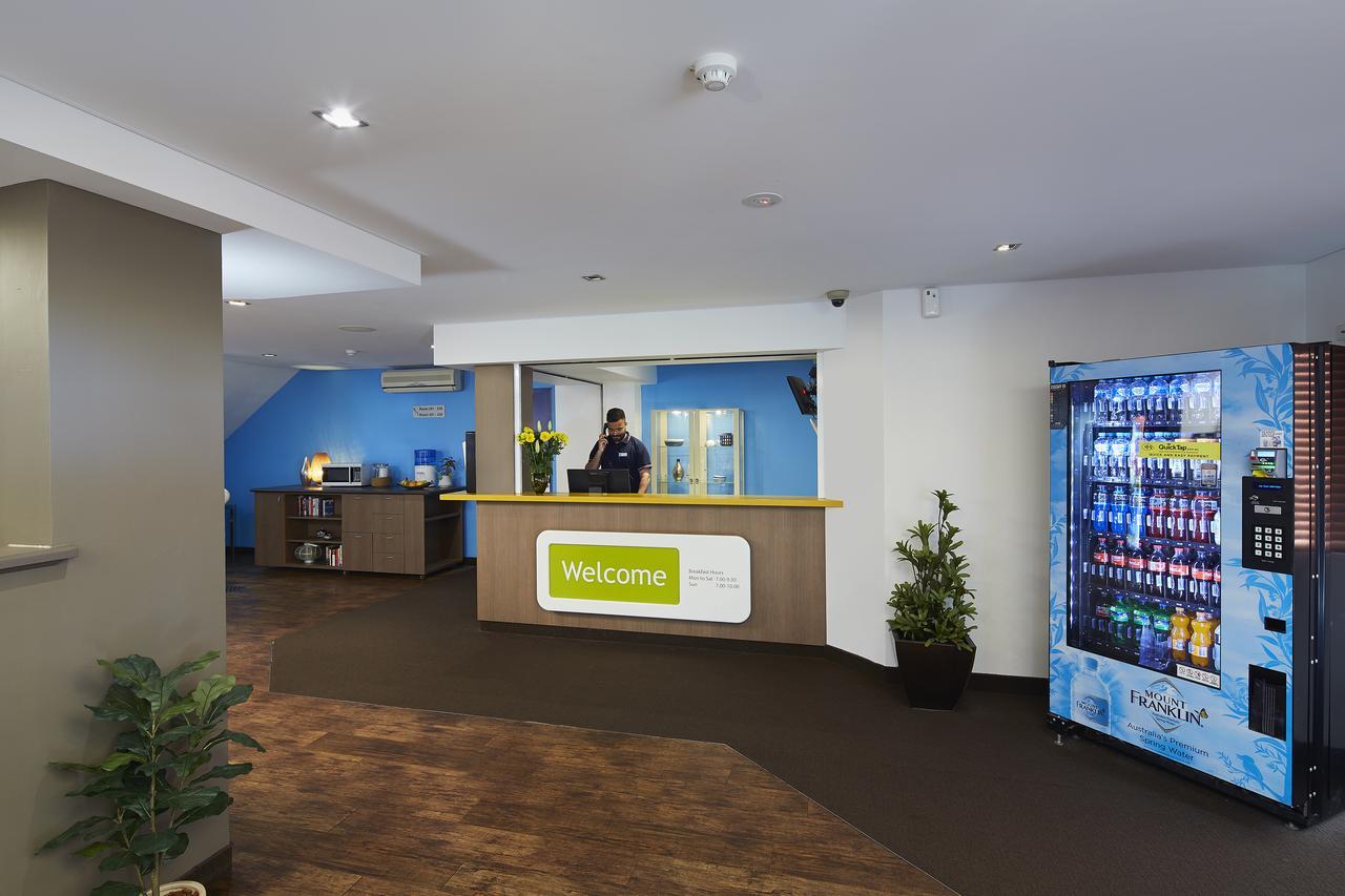 Ibis Budget Perth Airport Exterior foto