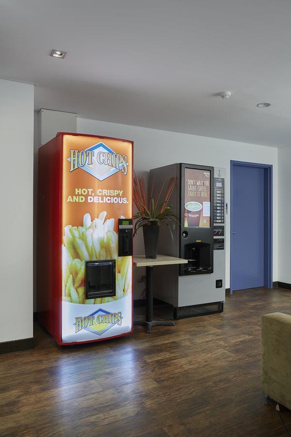 Ibis Budget Perth Airport Exterior foto