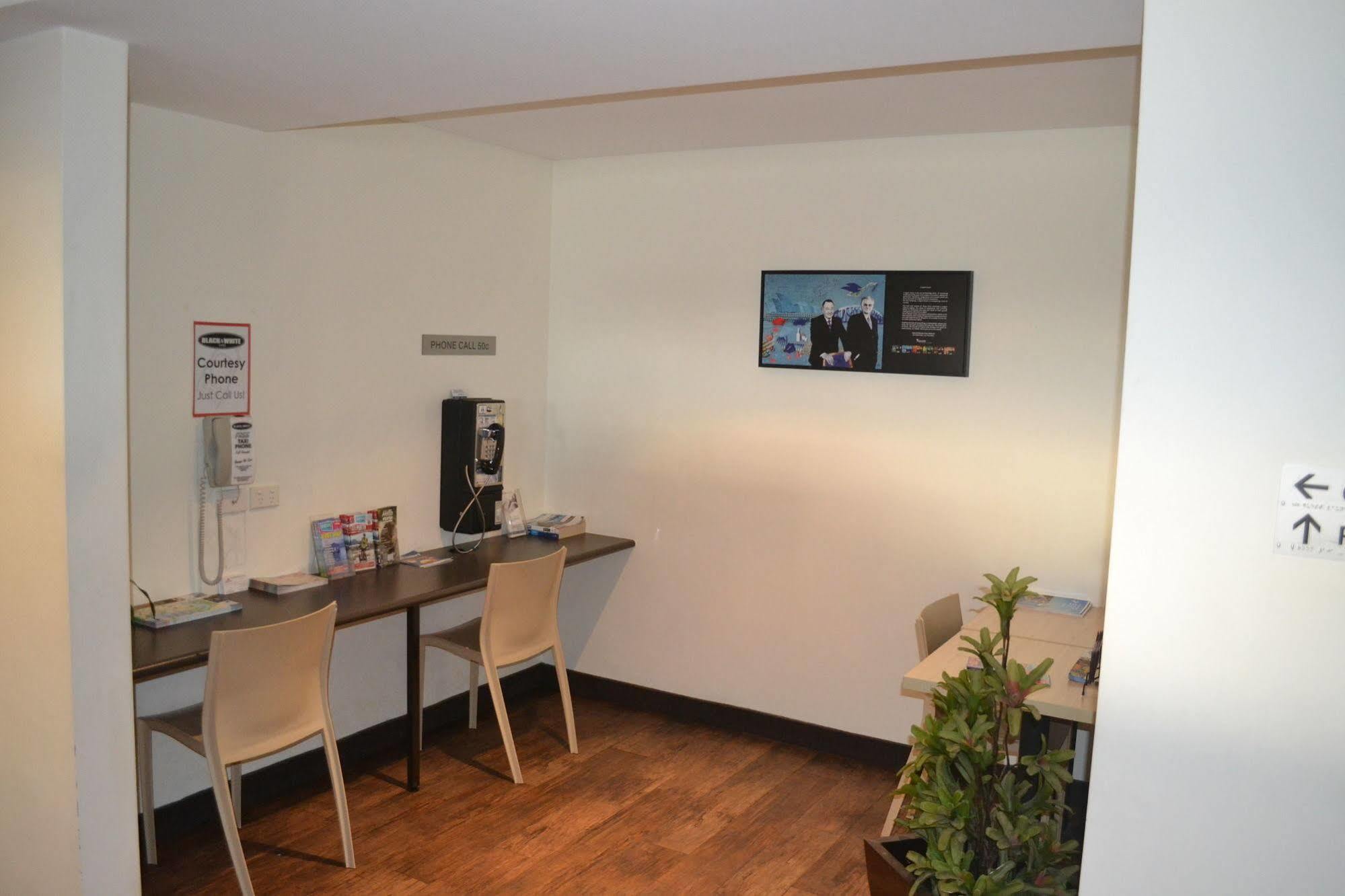Ibis Budget Perth Airport Exterior foto